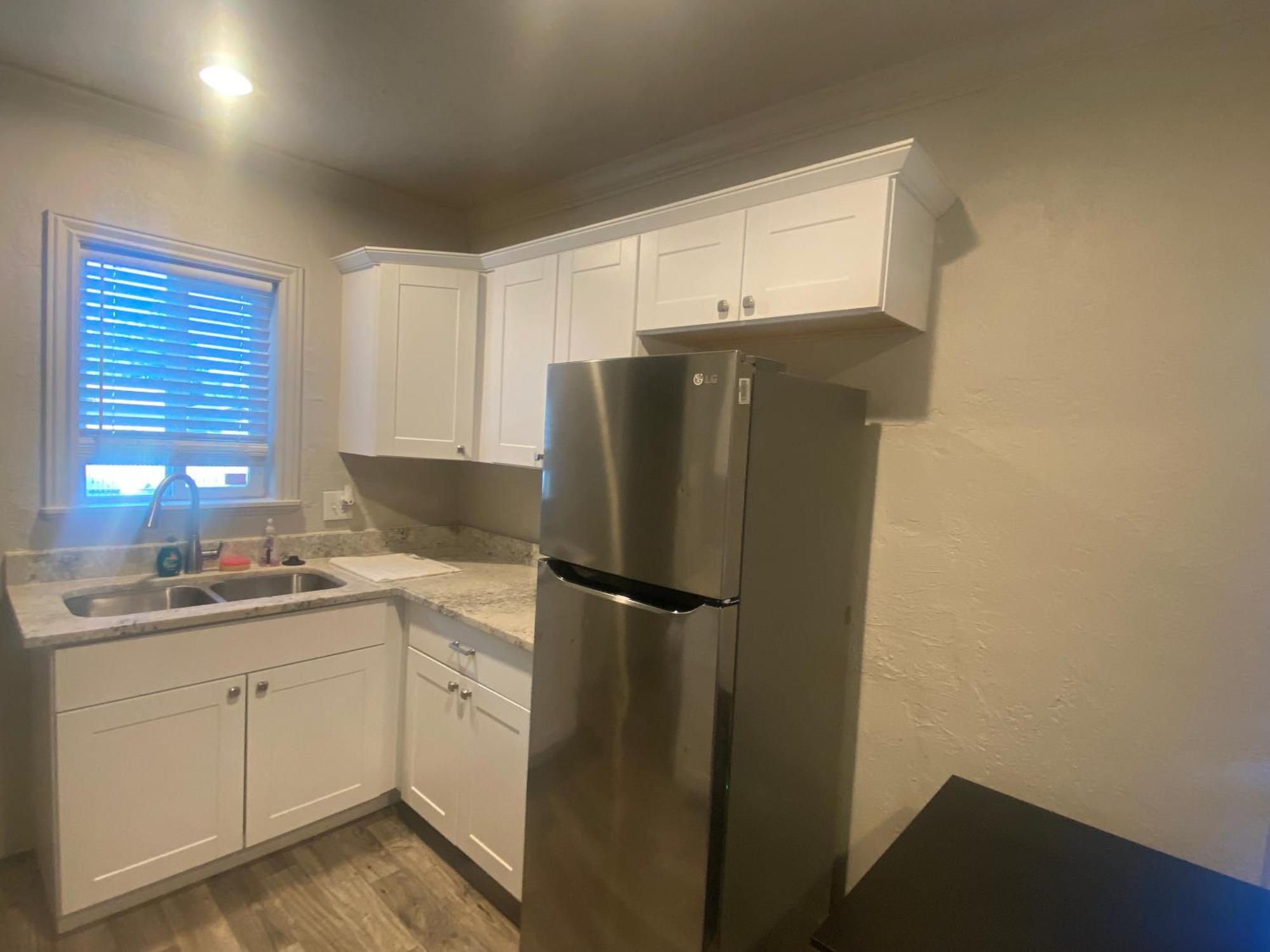 Cute Entire Small House With Large Yard! Pets Welcome! 웨스트밸리시티 외부 사진